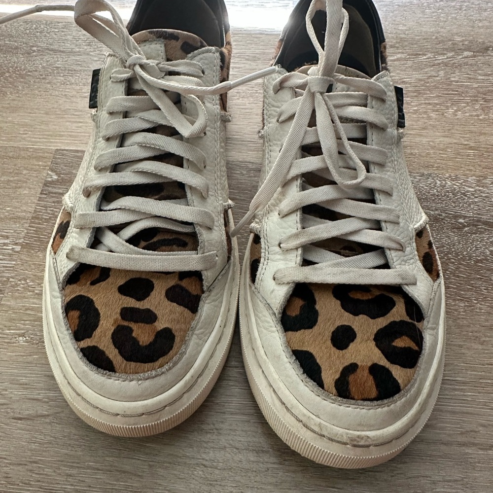 UGG Women's Leopard Print Sneakers - White and Brown